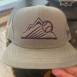 Colorado Rockies hat. Flatbill. Snapback.EUC.